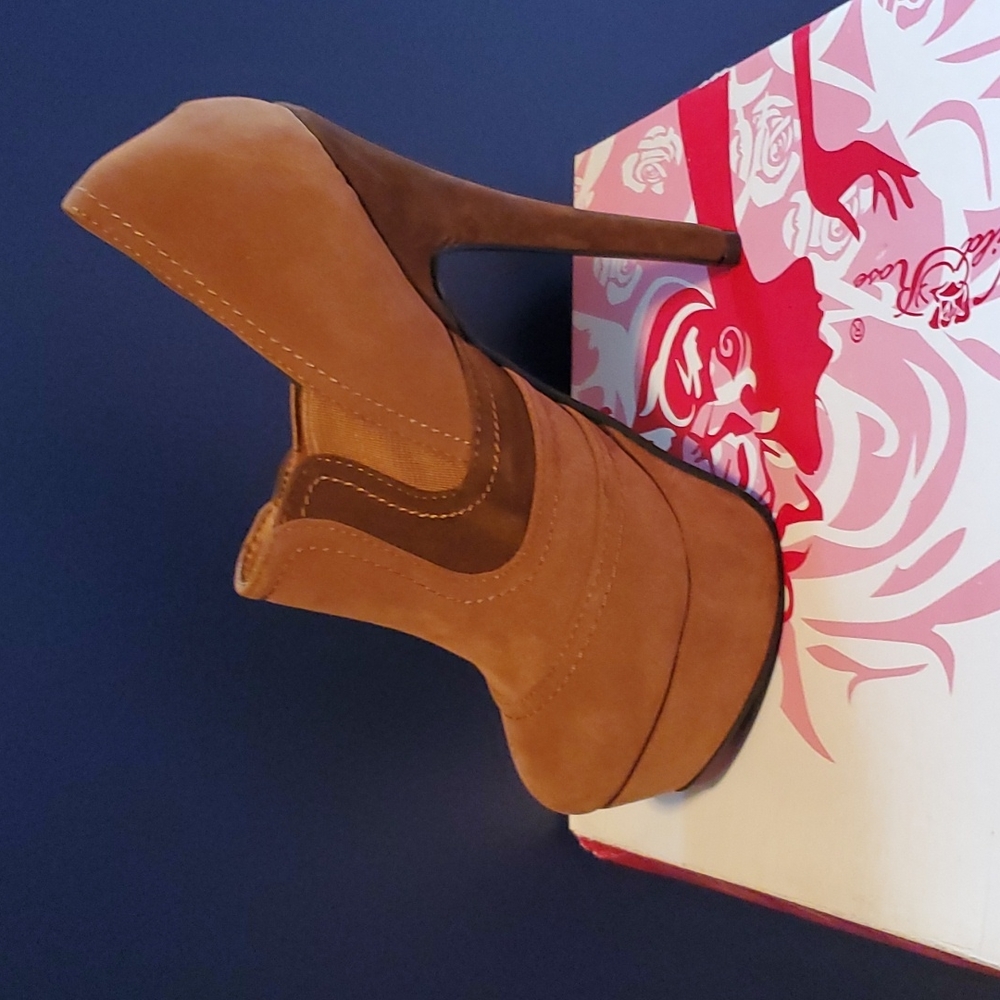 Wild rose faux suede heel